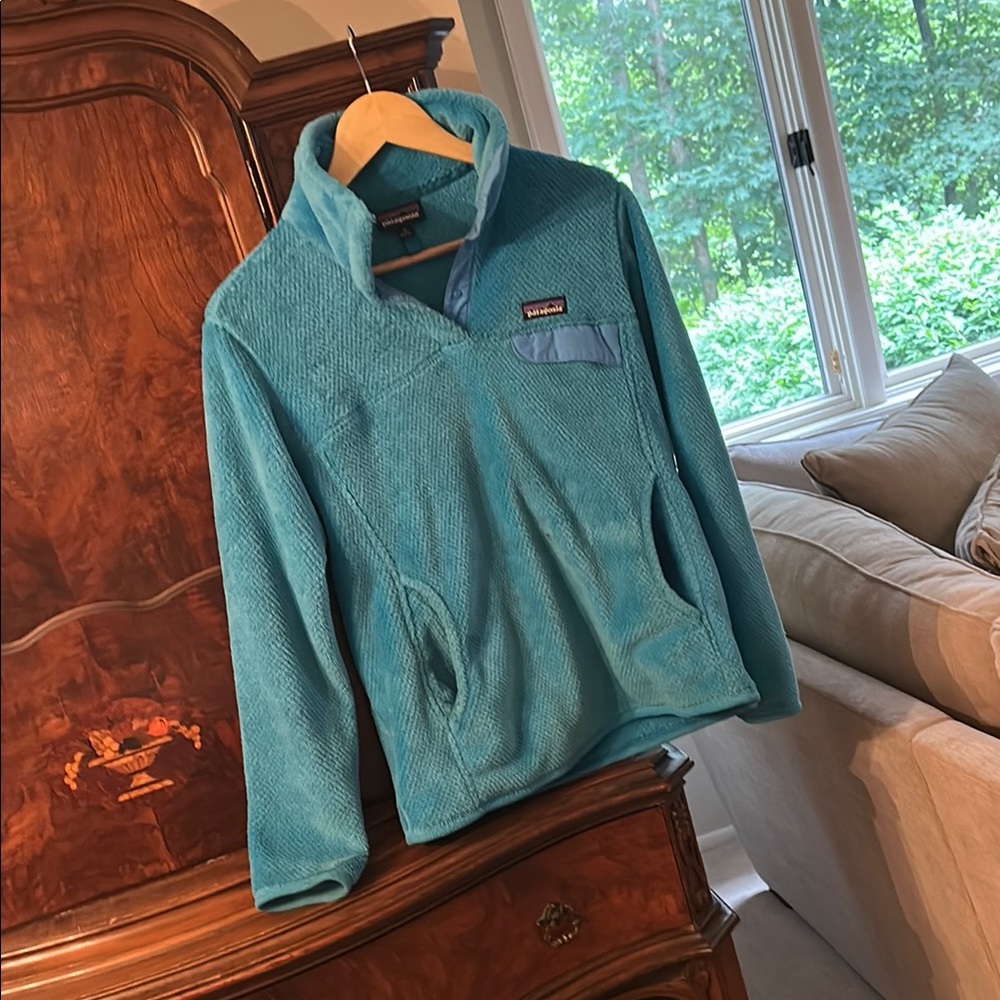 Patagonia Women’s Teal Zip-Up Sweater